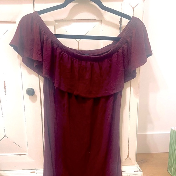 NEW, FSU, Garnet Color, Ruffle Off The Shoulder Top, Size Large - Picture 2 of 10